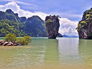 James Bond Island, where: boats have been banned to buy time