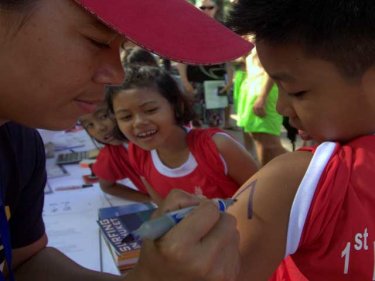 Youngsters get involved at the Patong Lifesaving Carnival