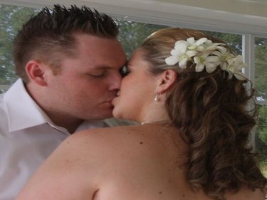 Bride, Groom Find Love on Phuket: Photo Special