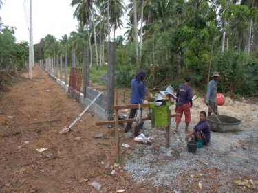 Phuket Region 8 Police Headquarters begins with a wall in Mai Khao