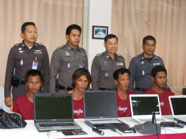 The four accused make an appearance with Phuket stolen goods