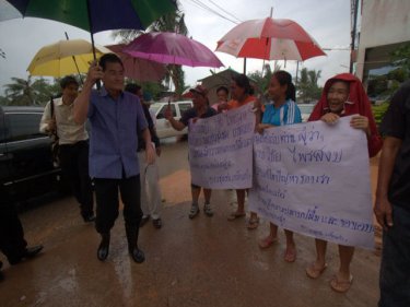 Governor Wichai Praisa-ngob arrives to see the Phuket estate for himself