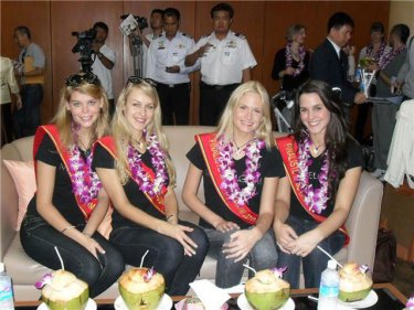 Four Miss Belgium contestants meet the Phuket media