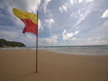 Karon beach, one of the star Phuket beaches without lifeguards