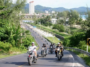 Phuket Bike Week's road show: Scores of bikers hit the 'bars