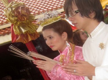 A genuine Baba wedding at Phuket's Jui Tui temple last week