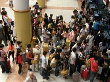Record numbers come and go through Phuket International Airport in 2010