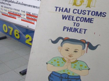 Phuket Customs Officers Take on 'Direct Flight' Drugs Mules