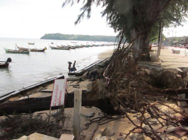 Going going gone . . . a great green Rawai icon tips into the Phuket sea