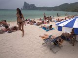 Video Phi Phi Death of British Woman Shocks Phuket Dive Community; Suicide a Mystery