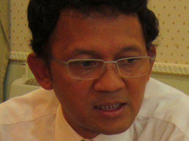 Vice Governor Chamroen Tipayapongtada, aiming for reforms