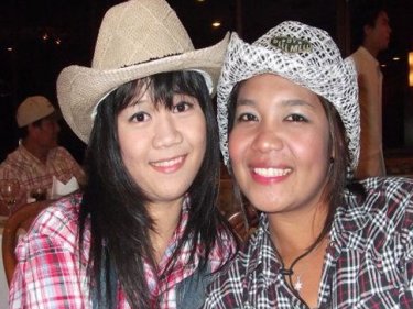 Chanupan Saweangwit, 26, (right) killed in today's Phuket   crash