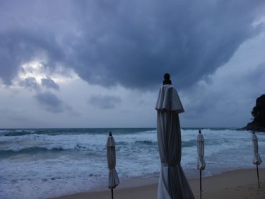A warning is issued that Phuket can expect wild weather for a few days