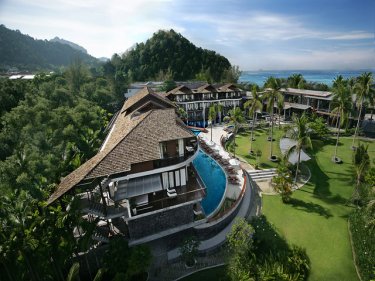 The new Holiday Inn . . . 55 guestrooms in Ao Nang with Krabi views