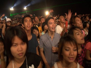 Fans at Phuket's 2009 Royfest beach party. Few have been held since