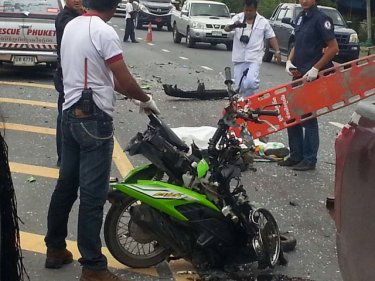 The motorcycle broke into pieces on impact in today's Phuket head-on