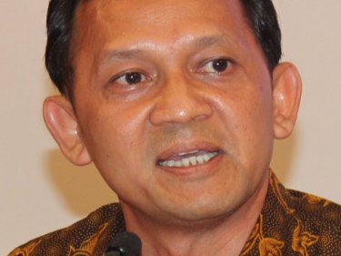 Vice Governor Jamleran Tipayapongtada spelling out a new deal
