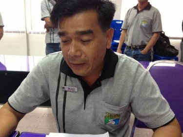 Pom Sukkasam  at today's meeting: taxi  drivers gave him their backing