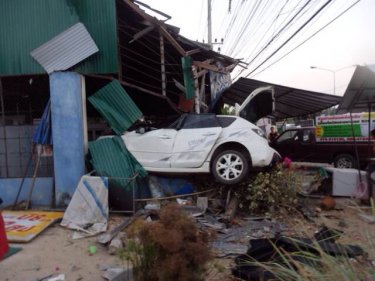 Smash of the Week on Phuket plants a car in a house yesterday