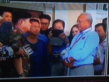 Suthep Thaugsuban quits Government House today amid military law