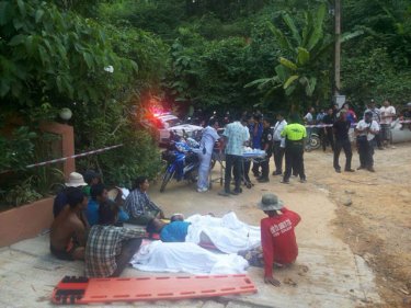 A wall collapse killed three young women workers in eastern Phuket today