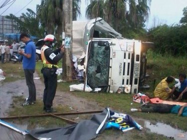 A SuperCheap truck crashes on Phuket's main artery yesterday