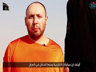 About to die, journalist Steven Sotloff faces the camera in the ISIS video