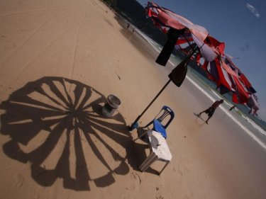 Umbrellas should only return to Patong beach if people bring one