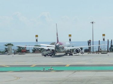 Aircraft are now parking facing the sea at Phuket International Airport