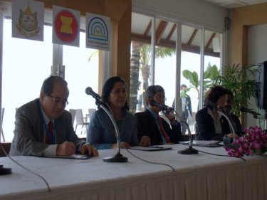 True Haze Hotspot: Environmental leaders from five nations at the Dusit