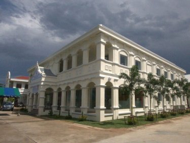 Two new buildings make up the Red Cross HQ on Phuket