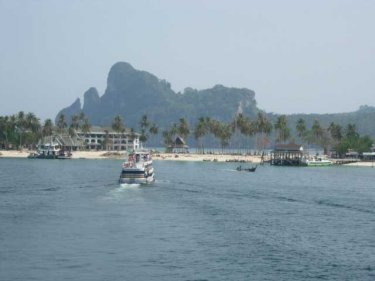 Memories of  Phuket and Phi Phi rekindled by tsunami anniversary