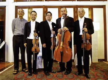 Mom Tri with the string quartet, led by H.E. Admiral M.L. Usni Pramoj