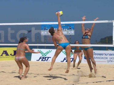 There goes the ball game: Phuket loses beach volleyball titles to Chonburi