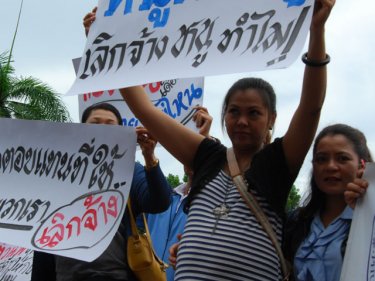 Sacked staff of Evason Phuket and Bon Island take their dispute to town