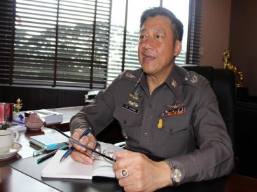 Major General Chote Chawanwiwat  talks to Phuketwan today