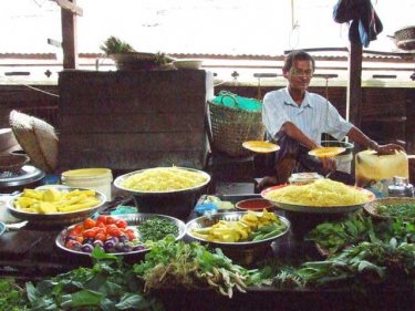 The tastes from a food market in Burma are available on Phuket