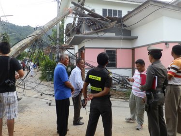 And the pole comes tumbling down: the scene in Bang Tao yesterday