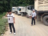 Phuket Raiders Nab Workers, Trucks at Suspect Phuket Site
