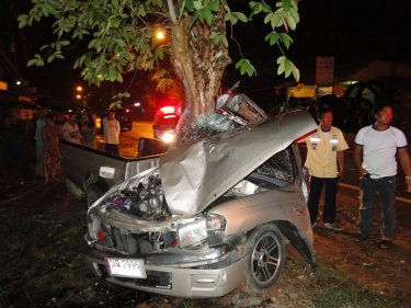 The pickup wrapped around the tree on Phuket early today