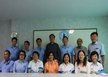 Officials from the Phuket Tourist Association meet to talk about the future