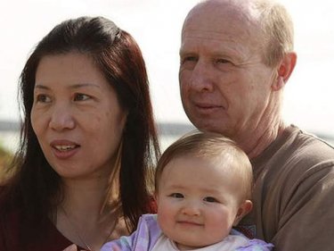 David and Wendy Farnell, with Gammy's twin sister Pipah