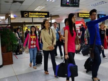 No point in increasing Phuket passenger numbers without balance