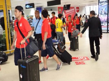 Thailand's football team arrives on Phuket today amid a bomb scare