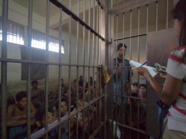 Chutima Sidasathian interviews Rohingya in a police cell, January 2009