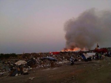 Smoke pours from garbage in Phuket City but officials believe it's non-toxic