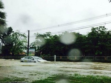 Floods made Phuket's main highway impassable for saloon cars  today
