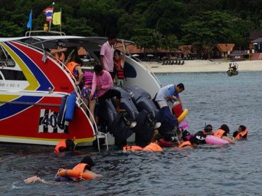 Chinese snorkellers off Phi Phi: improved safety standards demanded